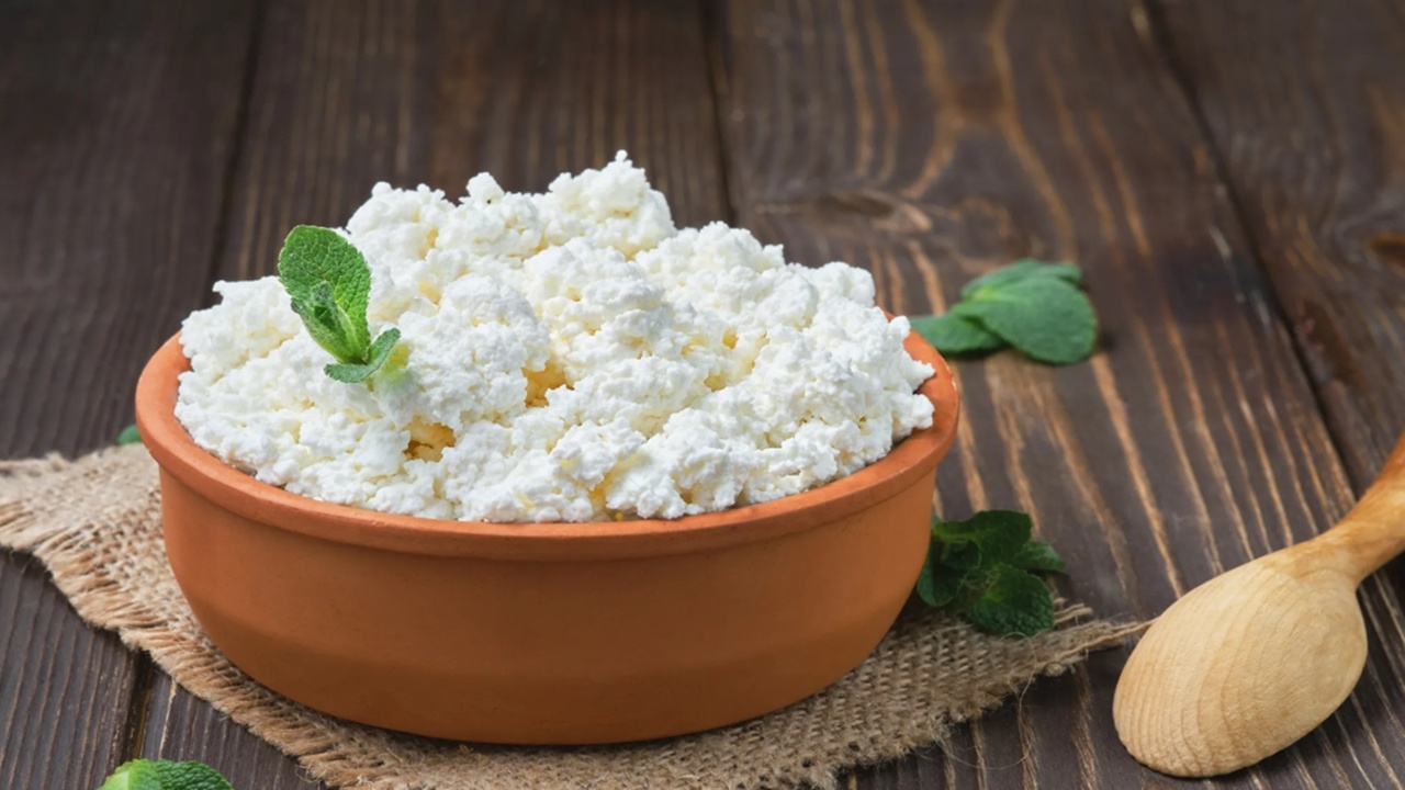 TikTok Viral Etti, Raflar Boşaldı! Lor Peyniri Satışlarında %200’lük Rekor Artış