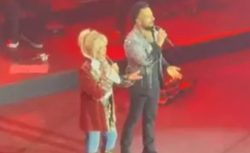 O anlar kamera kaydında! Megastar ve Süperstar aynı sahnede