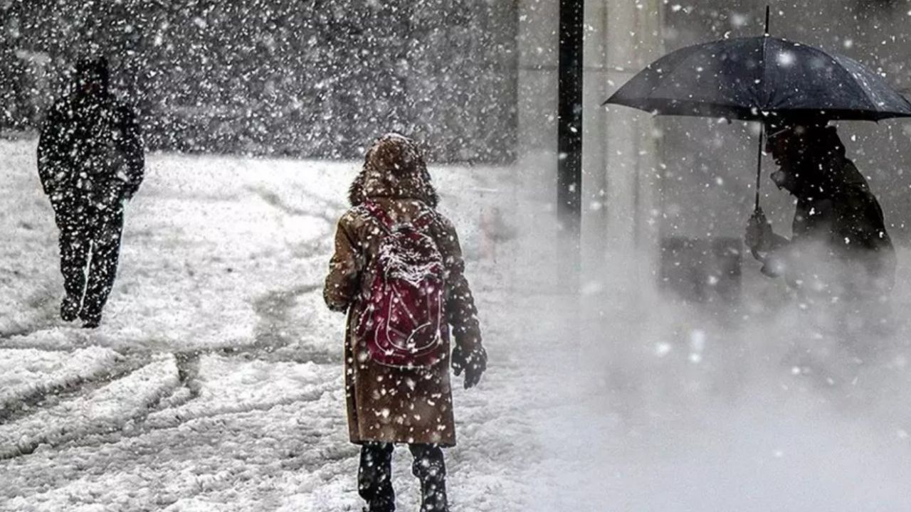 İstanbul’da eğitime kar engeli: AKOM’dan 5 ilçeye özel uyarı!
